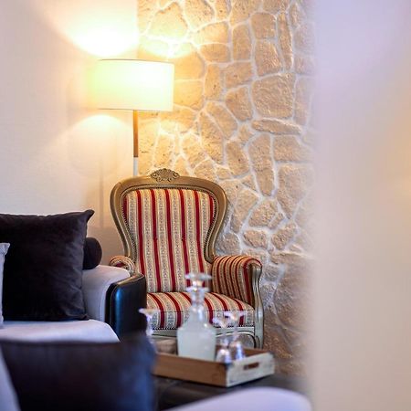 Villa Capitis In The Center- Luxury Apartment With Swimming Pool 赫瓦尔 外观 照片
